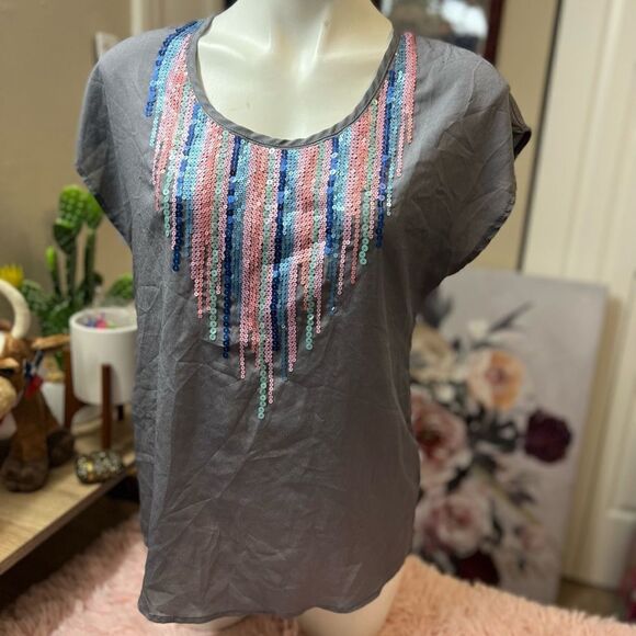 Blouse  - Picture 1 of 6